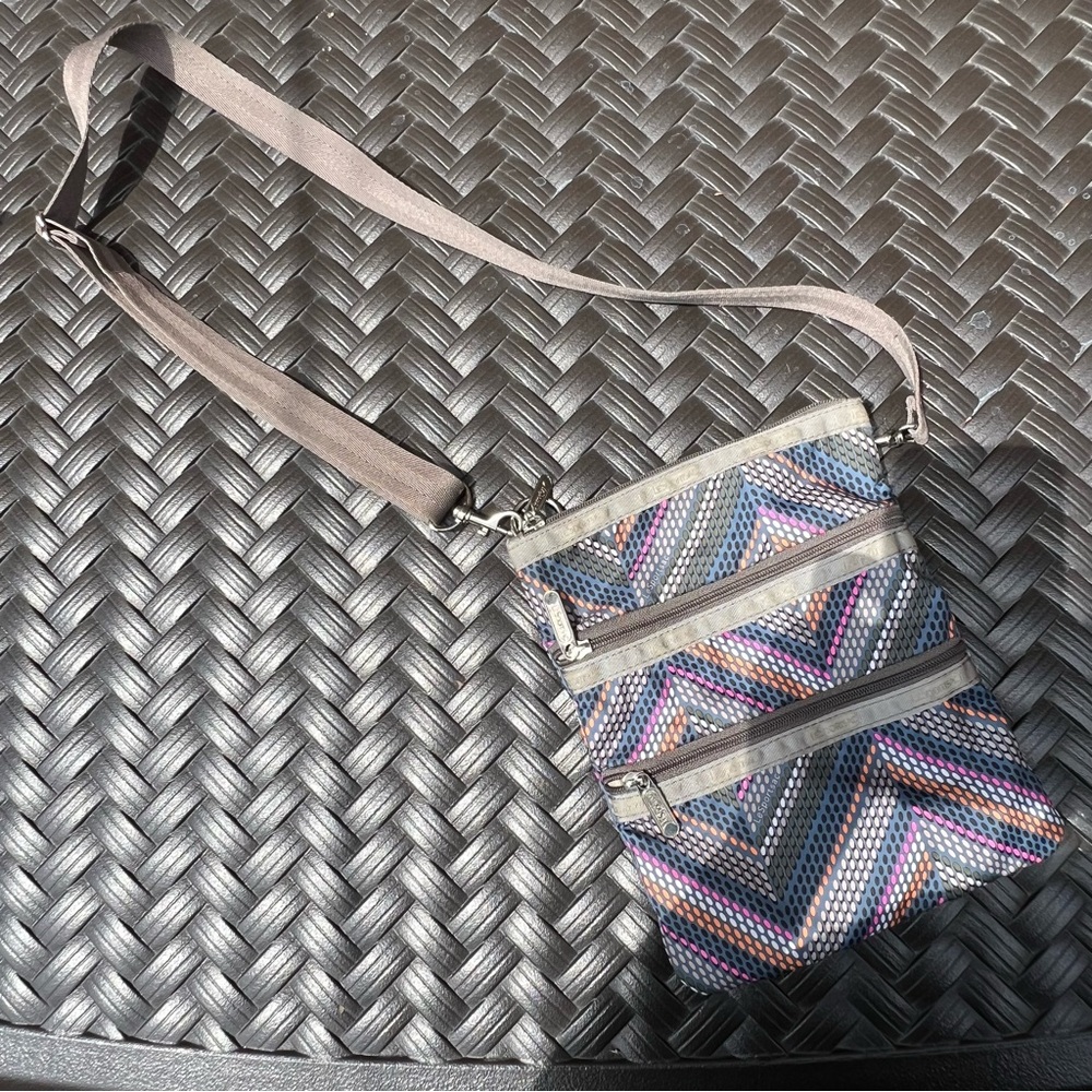 LeSportsac 3-Zip Crossbody Bag  Purse Adjustable Strap Stripe Multicolor